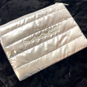 🌺MAC Cosmetic Bag🌺